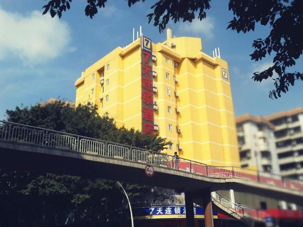 7Days Inn Zhongshan Li He Square Екстериор снимка