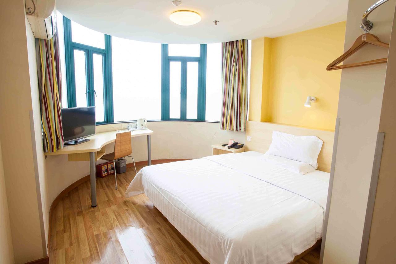 7Days Inn Zhongshan Li He Square Стая снимка