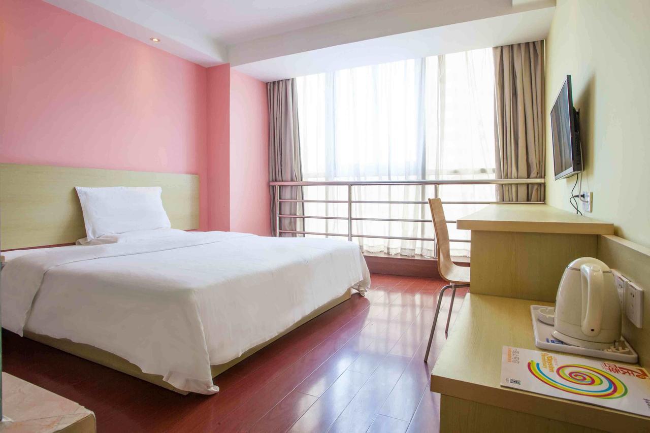 7Days Inn Zhongshan Li He Square Стая снимка