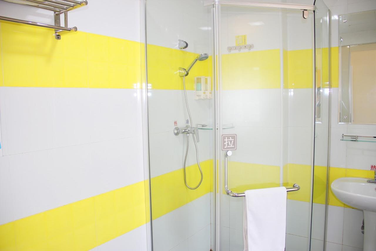 7Days Inn Zhongshan Li He Square Екстериор снимка